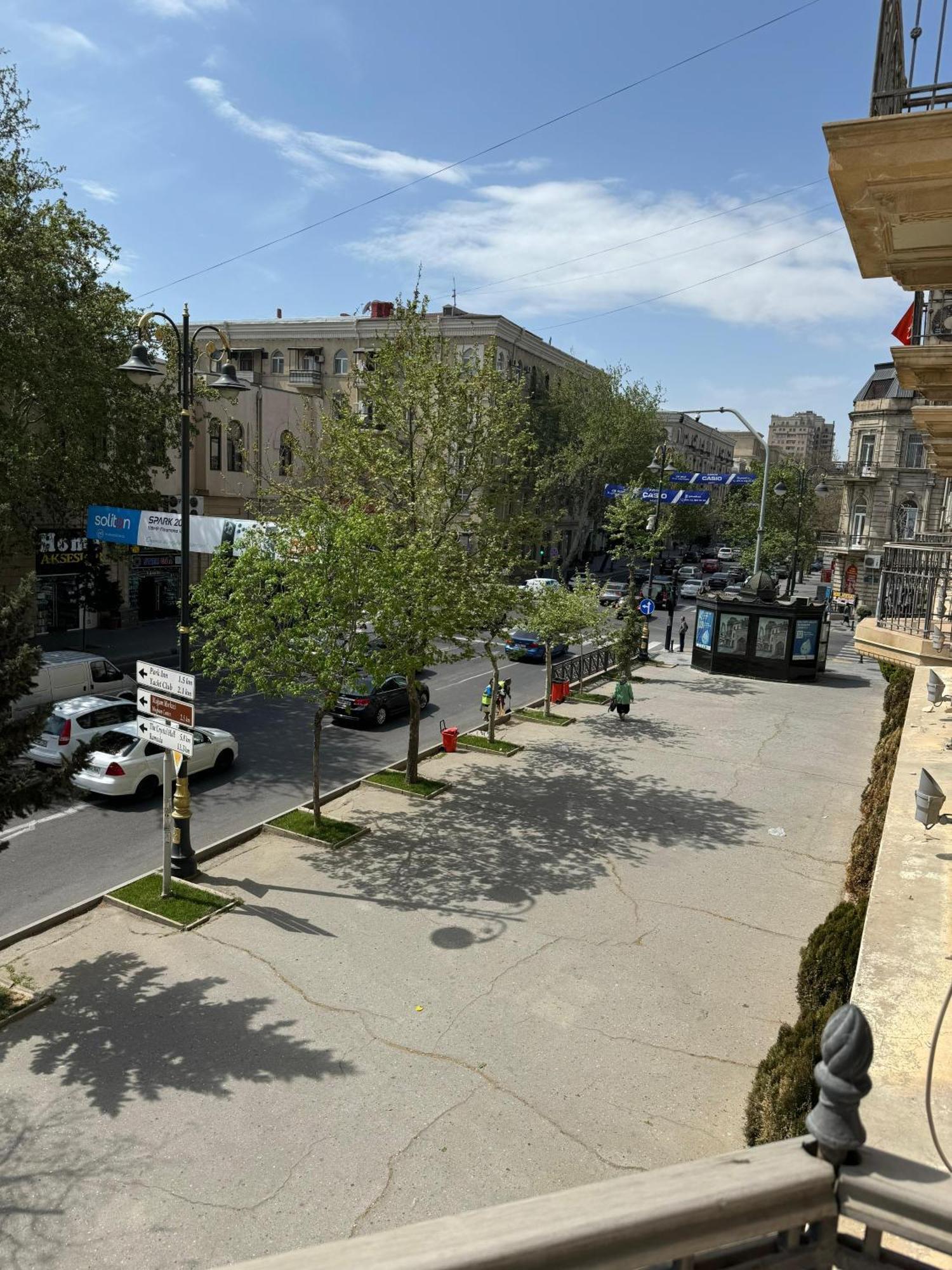 Liberta Hotel Баку Екстериор снимка