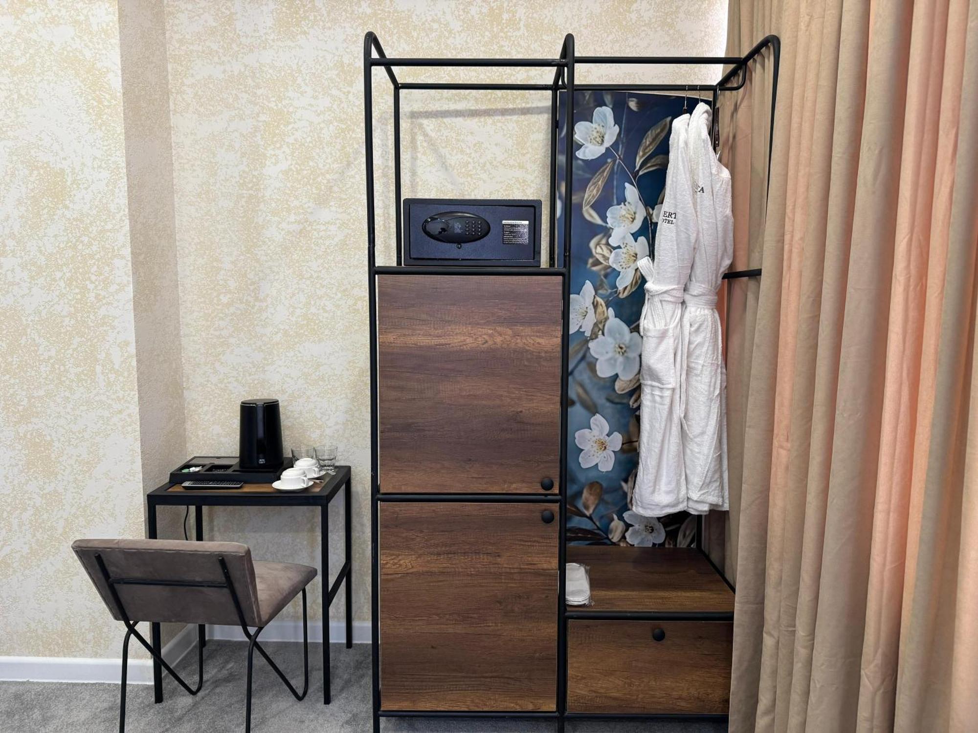Liberta Hotel Баку Екстериор снимка